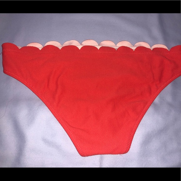 Coral scalloped swim set - Picture 6 of 8